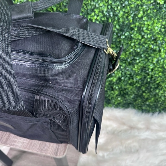 Sherpa Black delta pet carrier cargo new - Picture 9 of 16